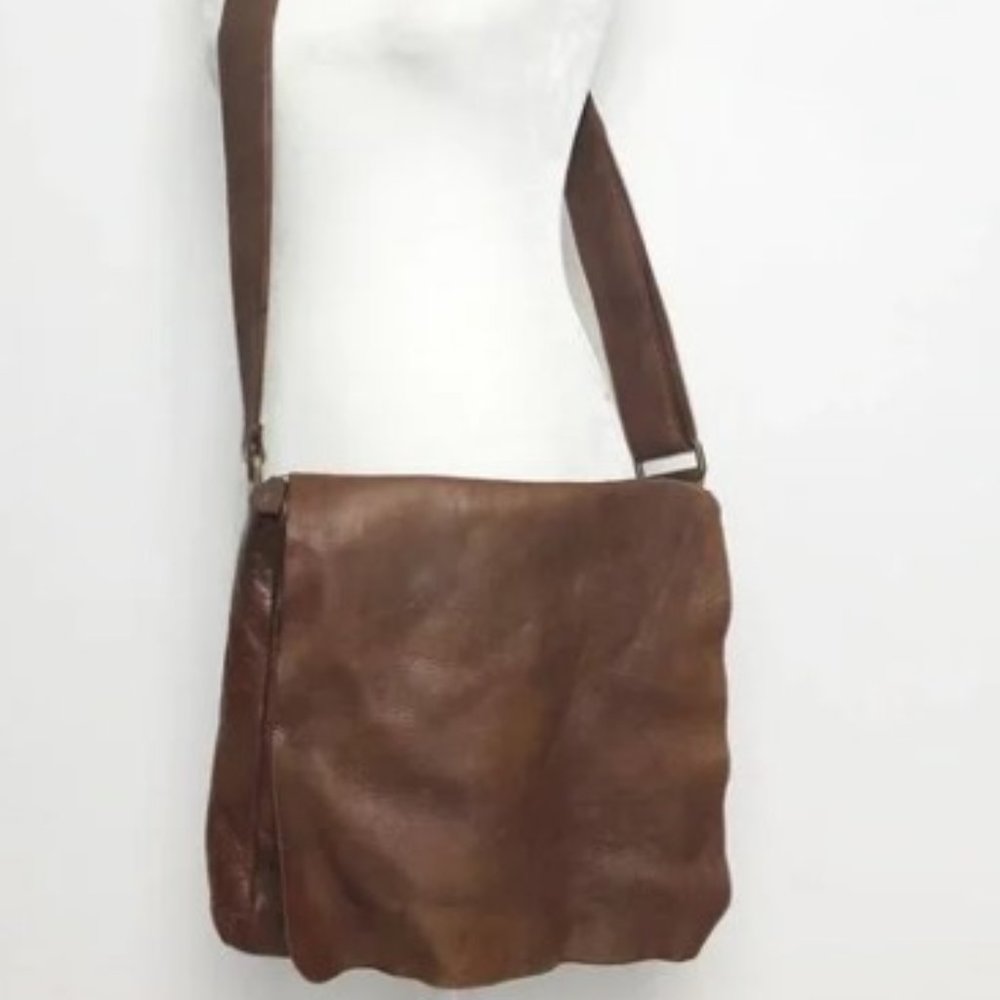 Roots Brown Tribe Leather Messenger Bag